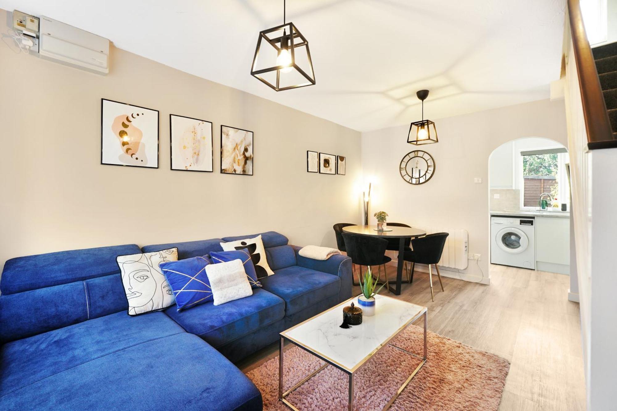 Cosy Corner In Aylesbury Near Stoke Mandeville Hospital & Town Centre With Private Parking Aylesbury (Buckinghamshire) Exterior foto