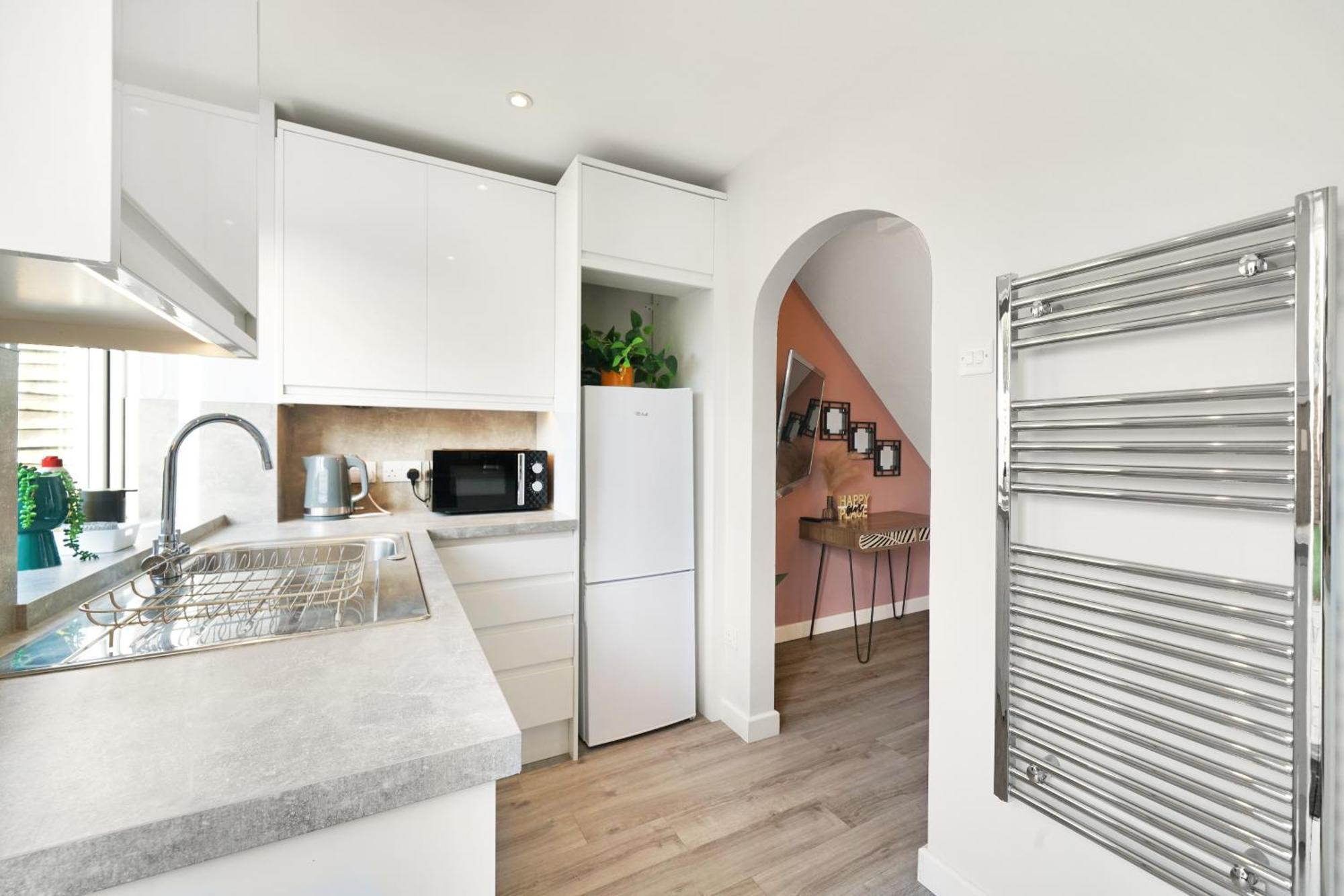 Cosy Corner In Aylesbury Near Stoke Mandeville Hospital & Town Centre With Private Parking Aylesbury (Buckinghamshire) Exterior foto